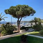 Grand Duplex Climatise Avec Terrasse Face A La * Σαιντ-Μαξίμ