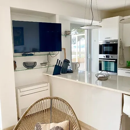 Daire Grand Duplex Climatise Avec Terrasse Face A La
